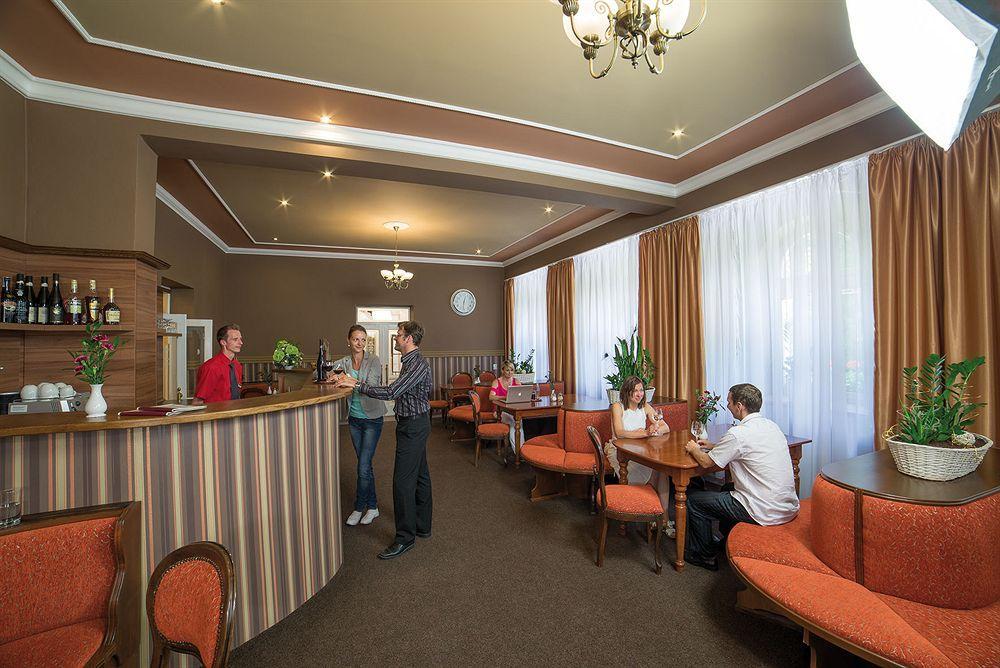 Dr. Adler Spa & Kurhotel Františkovy Lázně Екстериор снимка