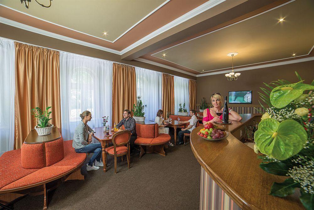 Dr. Adler Spa & Kurhotel Františkovy Lázně Екстериор снимка
